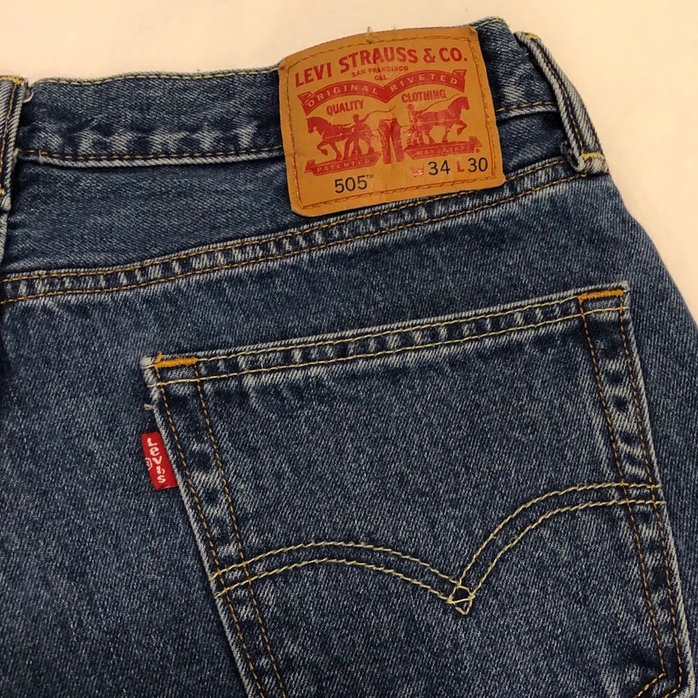 Levi’s 505 Cutoff Denim Shorts W34 - Picture 4 of 4